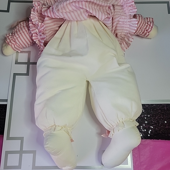 TL Toys House of Lloyd Felicia Feline Vintage Cat 1994 - Picture 13 of 13